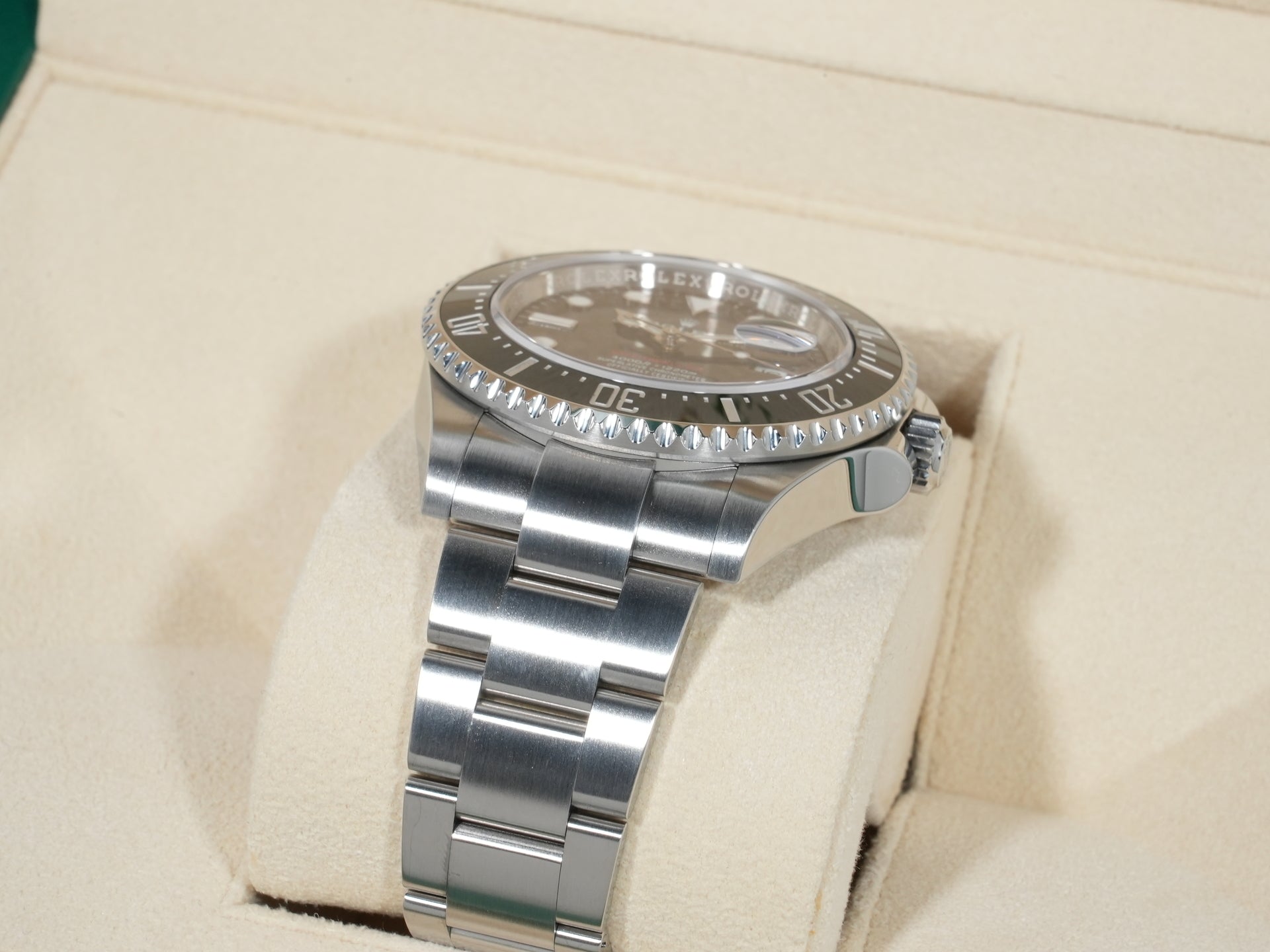 ロレックス シードゥエラー Ref.126600 ステンレススチール ブラック文字盤 美品 rb6avgn2