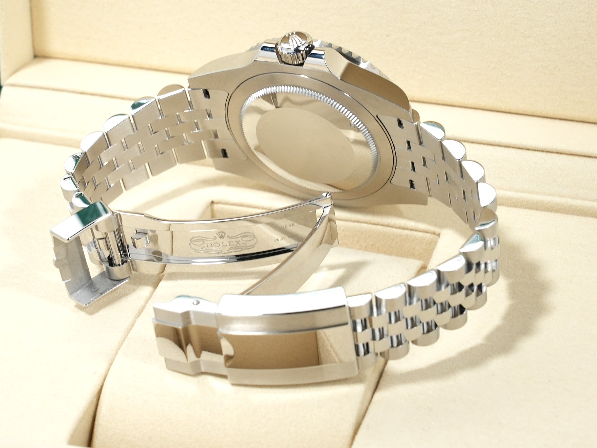 ロレックス GMTマスターII Ref.126710BLRO ステンレススチール ブラック文字盤 ジュビリーブレスレット 未使用 eo2j4tdq