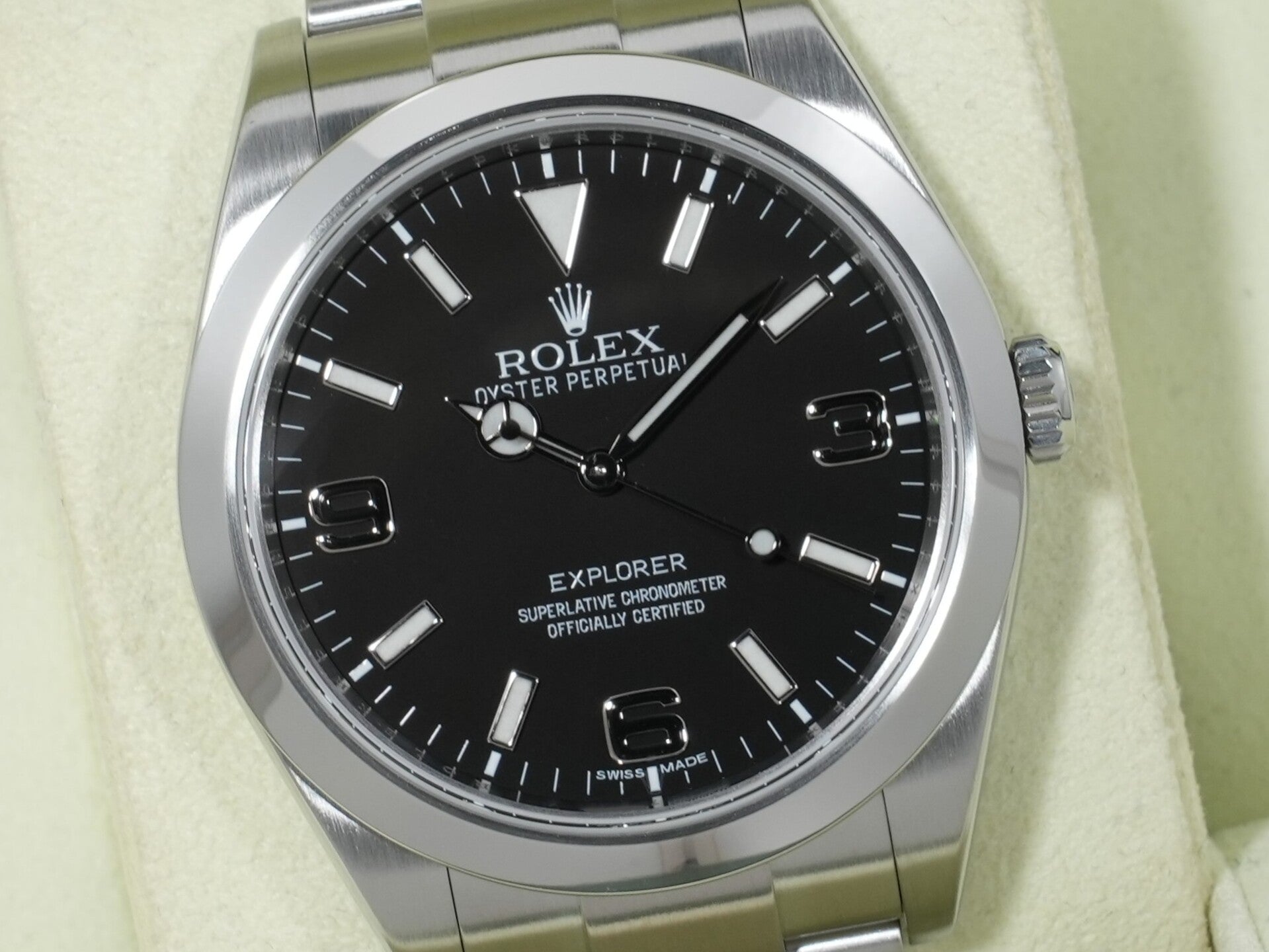 ロレックス エクスプローラーI 鏡面ブラックアウト Ref.214270 ステンレススチール ブラック文字盤 オイスターブレスレット 美品 gscpn3jc