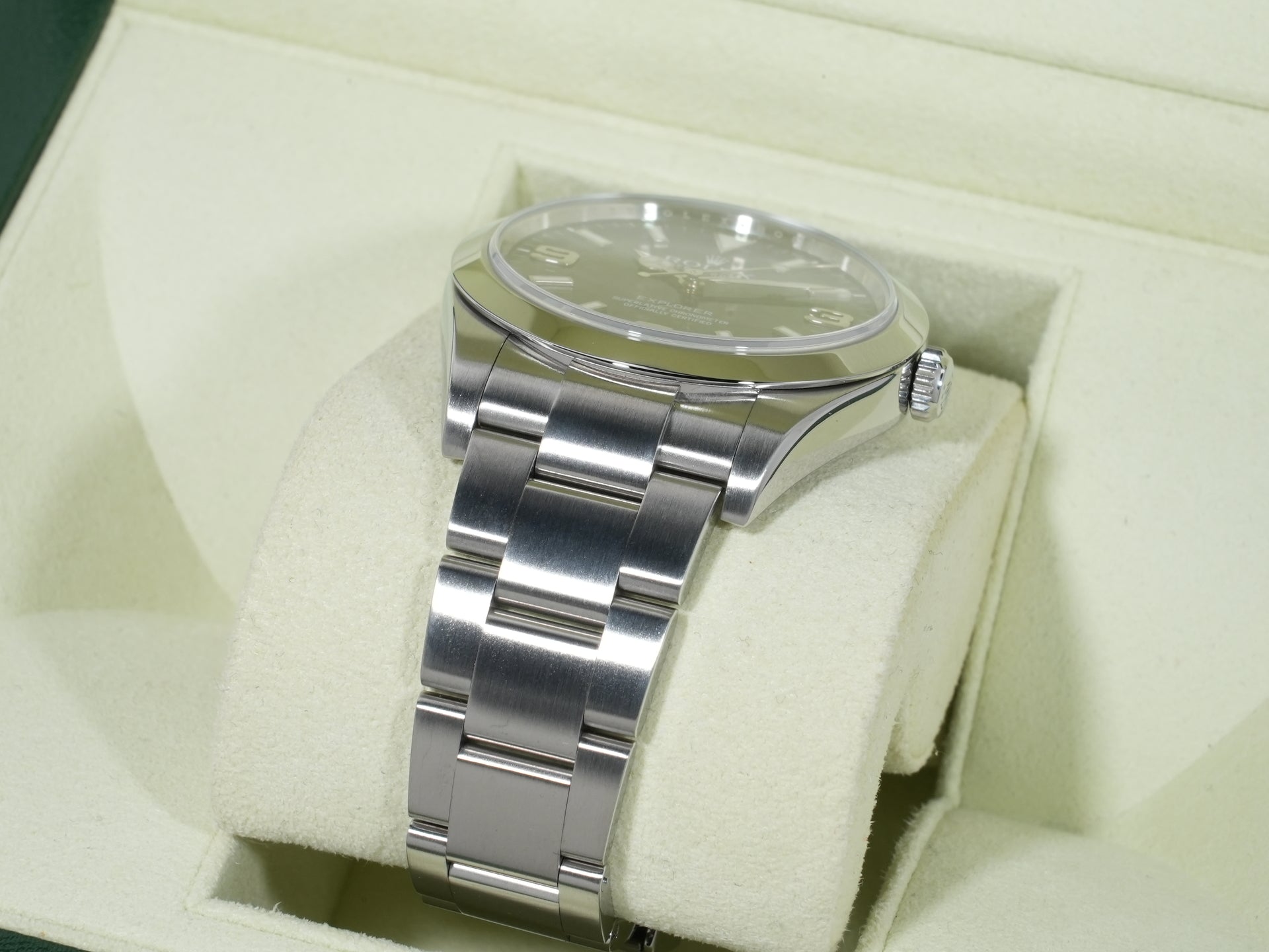 ロレックス エクスプローラーI 鏡面ブラックアウト Ref.214270 ステンレススチール ブラック文字盤 オイスターブレスレット 美品 gscpn3jc