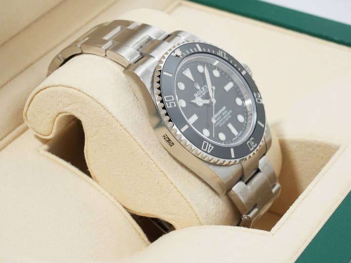 ロレックス サブマリーナー ノンデイト Ref.114060 ステンレススチール ブラック文字盤 未使用 czb6gxom