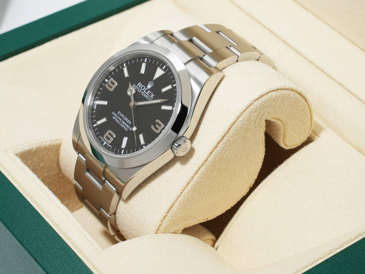 ロレックス エクスプローラーI 鏡面ブラックアウト Ref.214270 ステンレススチール ブラック文字盤 オイスターブレスレット 中古 5yh74i6w