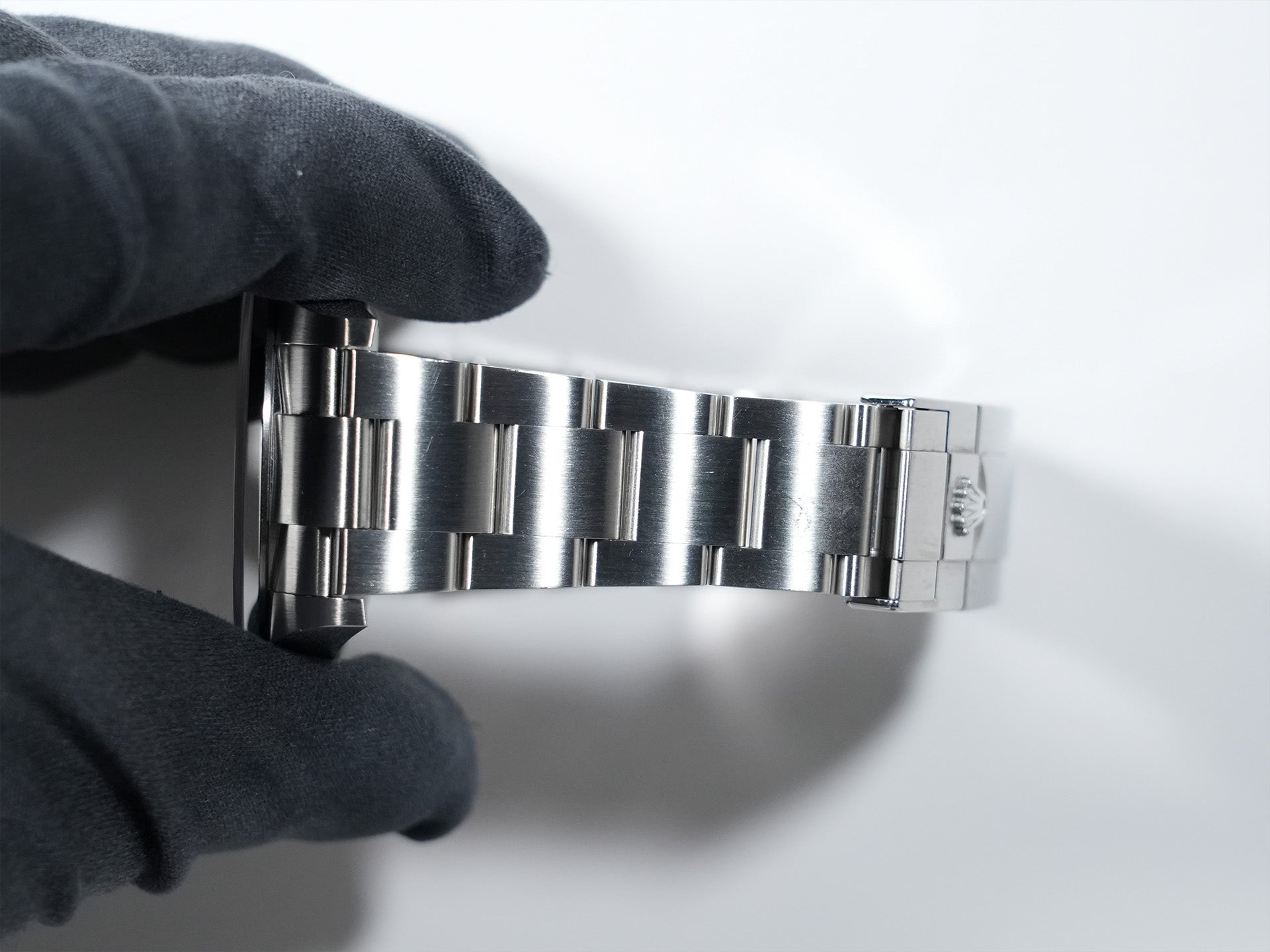 ロレックス エクスプローラーI 鏡面ブラックアウト Ref.214270 ステンレススチール ブラック文字盤 オイスターブレスレット 中古 5yh74i6w