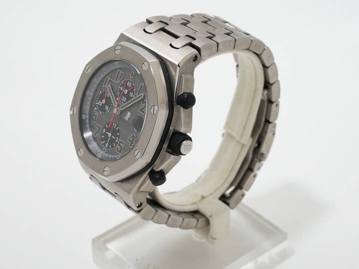 オーデマピゲ ロイヤルオーク オフショア クロノグラフ Ref.26170TI.OO.1000TI.01 チタン グレー×ブラック文字盤 美中古 ss5hnrt4