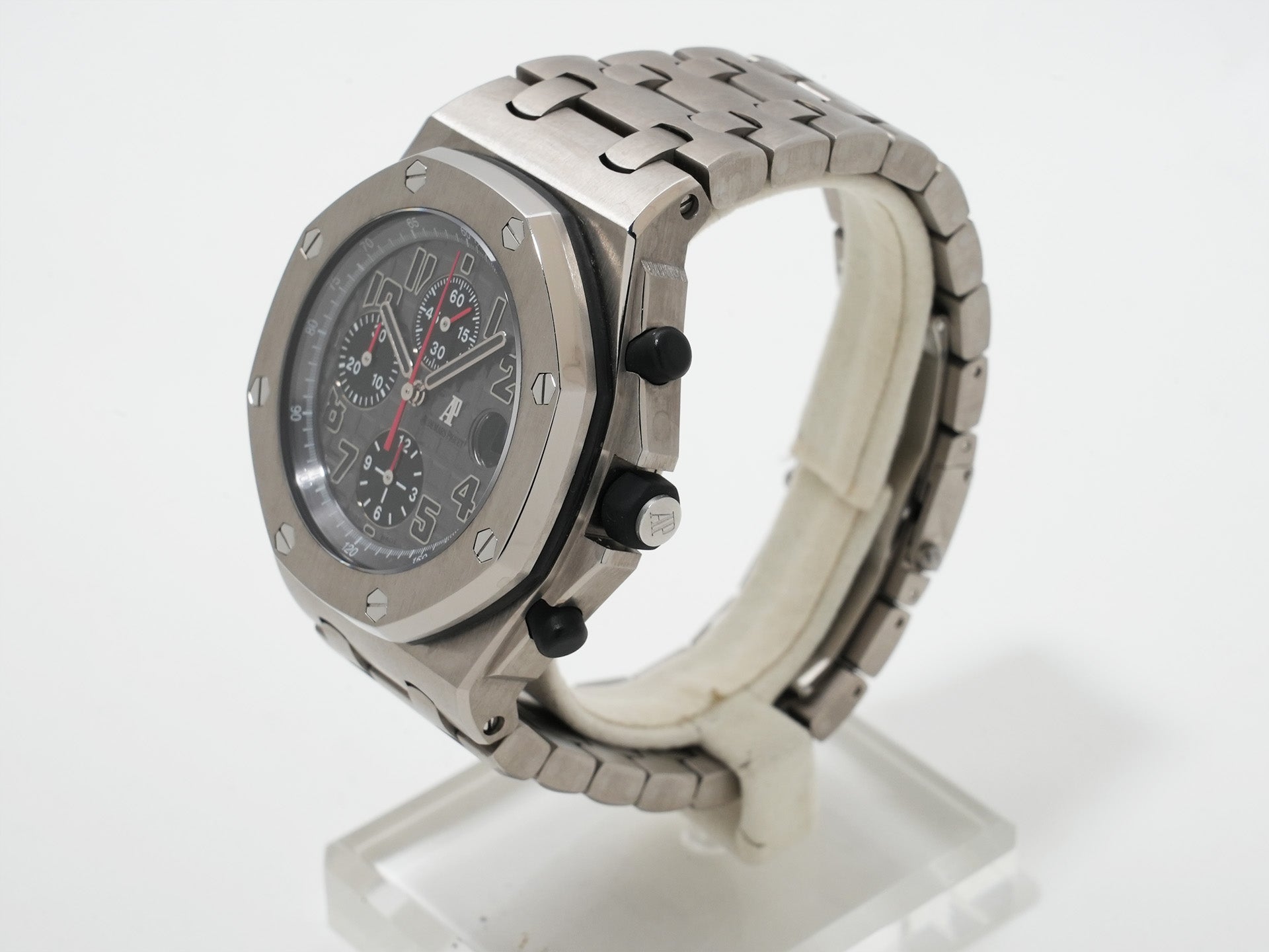 オーデマピゲ ロイヤルオーク オフショア クロノグラフ Ref.26170TI.OO.1000TI.01 チタン グレー×ブラック文字盤 美中古 ss5hnrt4