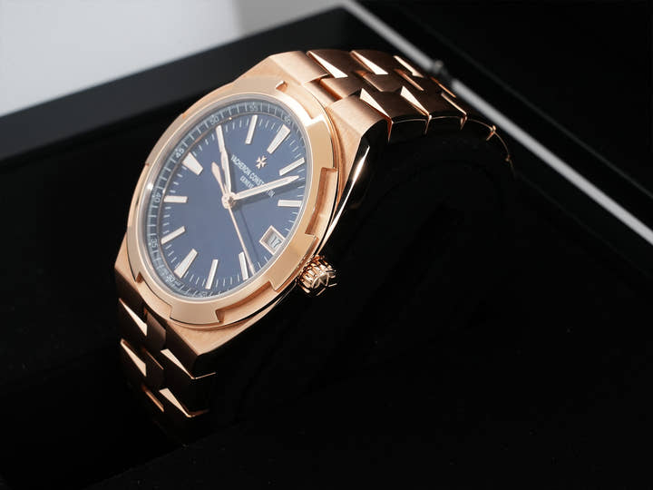 Vacheron Constantin Overseas Automatic Ref. 4520V/210R-B705 Pink Gold Blue Dial Unused ev3q7k2i