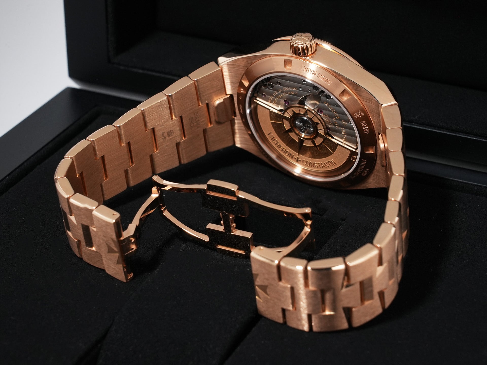 Vacheron Constantin Overseas Automatic Ref. 4520V/210R-B705 Pink Gold Blue Dial Unused ev3q7k2i