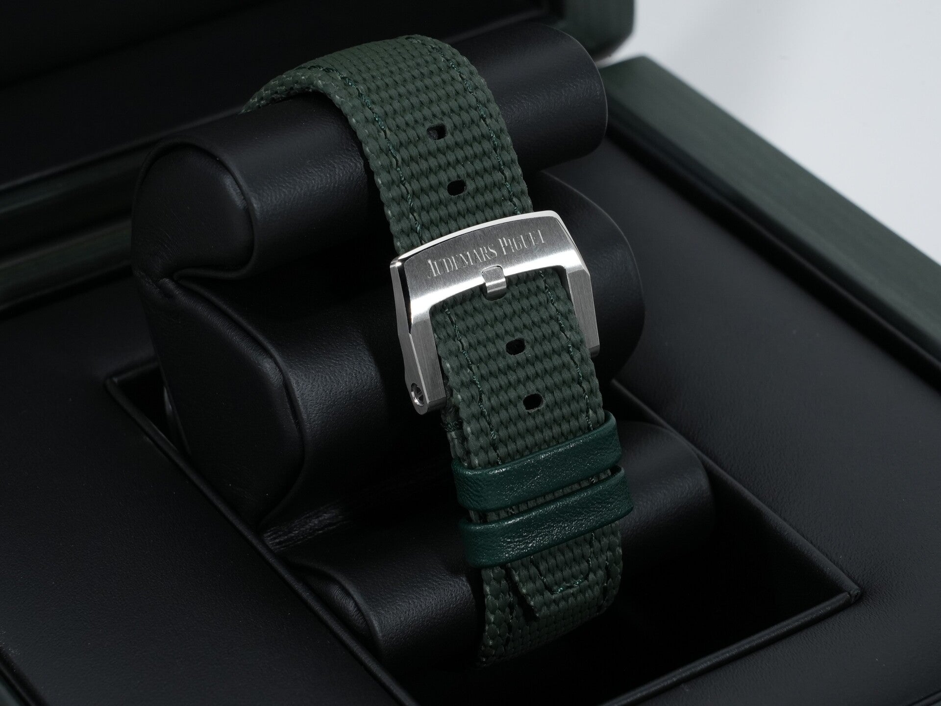 オーデマピゲ CODE 11.59 バイ オーデマ ピゲ Ref.15210ST.OO.A056KB.01 ステンレススチール グリーン文字盤 未使用 8mwmmw94