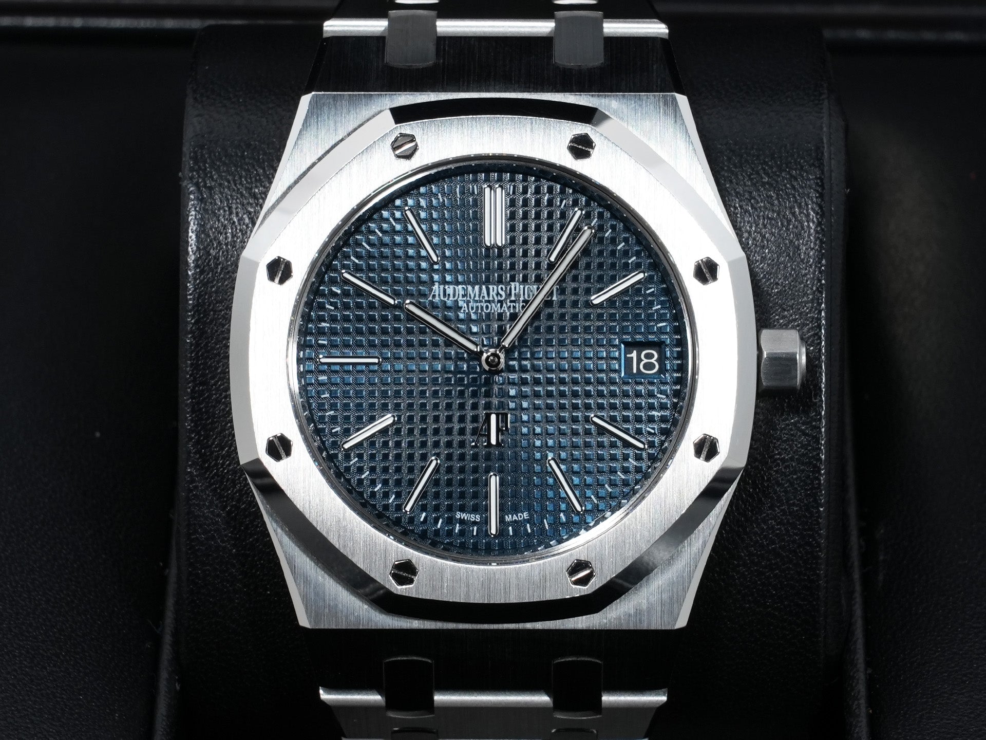 オーデマピゲ ロイヤルオーク ジャンボ エクストラ シン Ref.15202ST.OO.1240ST.01 ステンレススチール ブルー文字盤 美中古 fidmr7zx