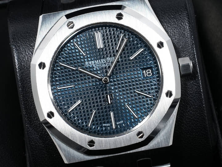 オーデマピゲ ロイヤルオーク ジャンボ エクストラ シン Ref.15202ST.OO.1240ST.01 ステンレススチール ブルー文字盤 美中古 fidmr7zx