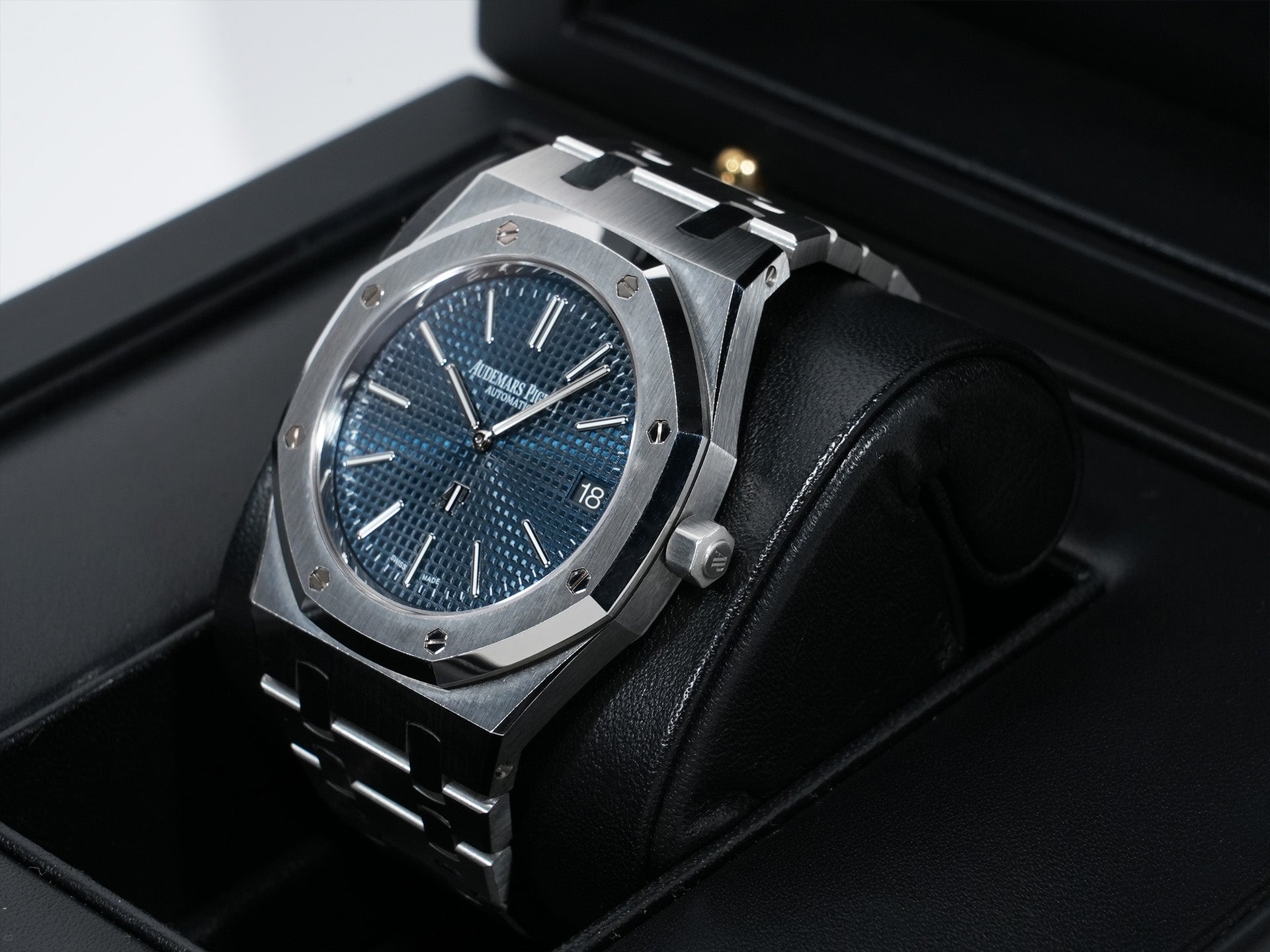 ロイヤルオーク ジャンボ エクストラ シン Ref.15202ST.OO.1240ST.01