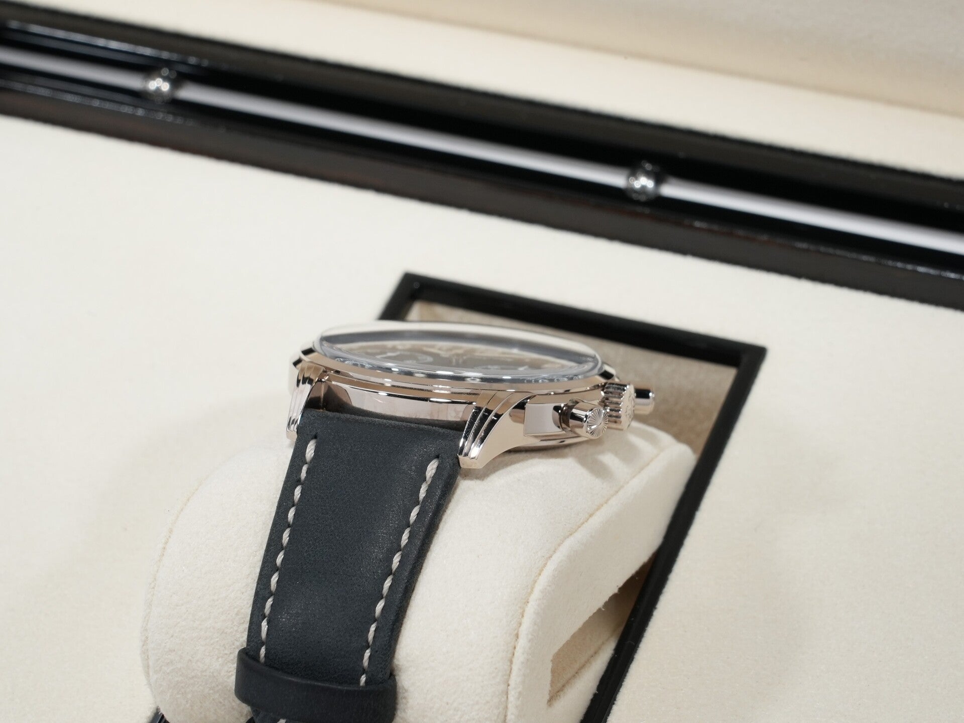 パテックフィリップ コンプリケーション クロノグラフ Ref.5172G-001 ホワイトゴールド ブルー文字盤 中古 hm7icibw