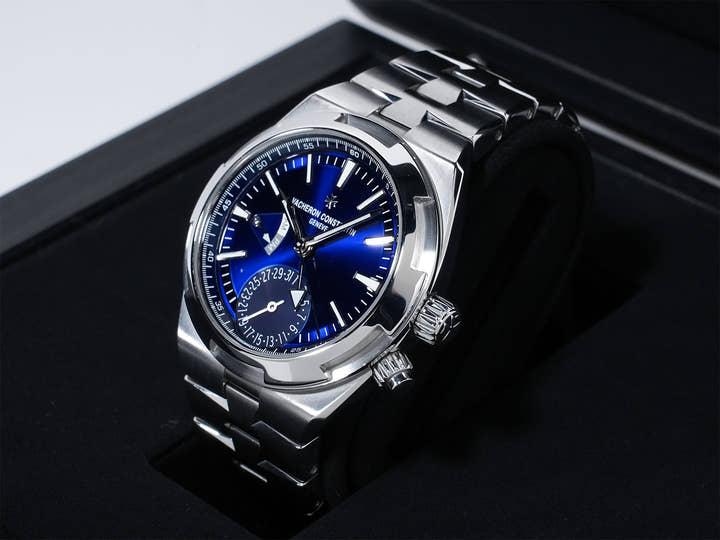 Vacheron Constantin Overseas Dual Time Ref. 7900V/110A-B334 Stainless Steel Blue Dial Pre-owned p6apwm48