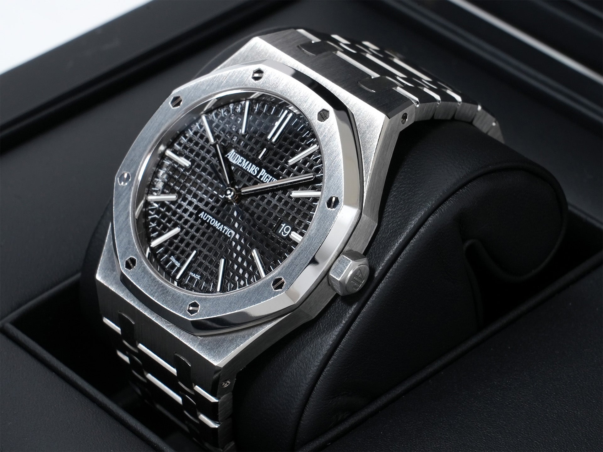 オーデマピゲ ロイヤルオーク Ref.15400ST.OO.1220ST.01 ステンレススチール ブラック文字盤 美品 nqzg2wnk