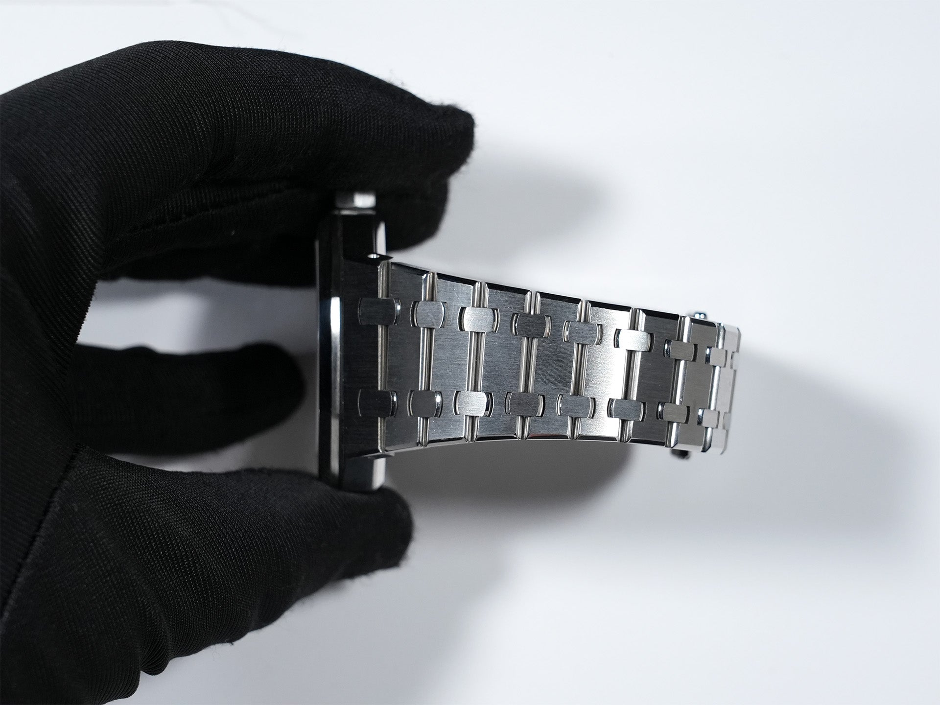 オーデマピゲ ロイヤルオーク Ref.15400ST.OO.1220ST.01 ステンレススチール ブラック文字盤 美品 nqzg2wnk