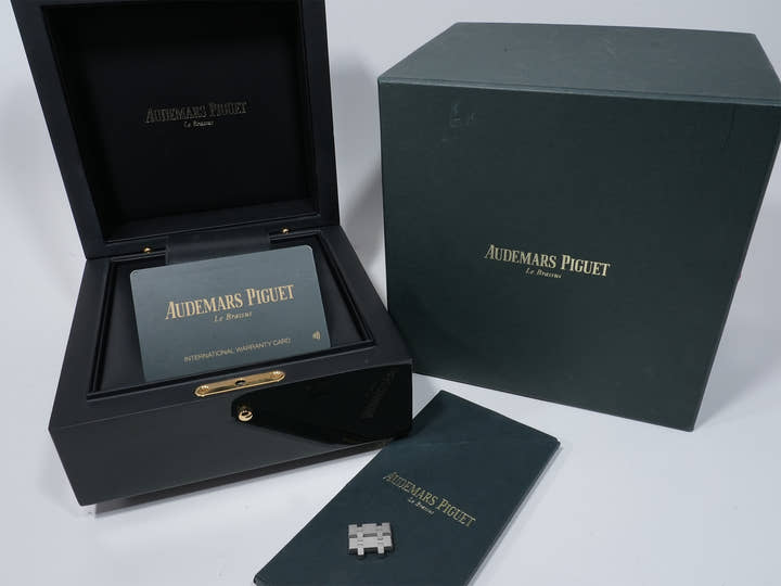 オーデマピゲ ロイヤルオーク Ref.15400ST.OO.1220ST.01 ステンレススチール ブラック文字盤 美品 nqzg2wnk