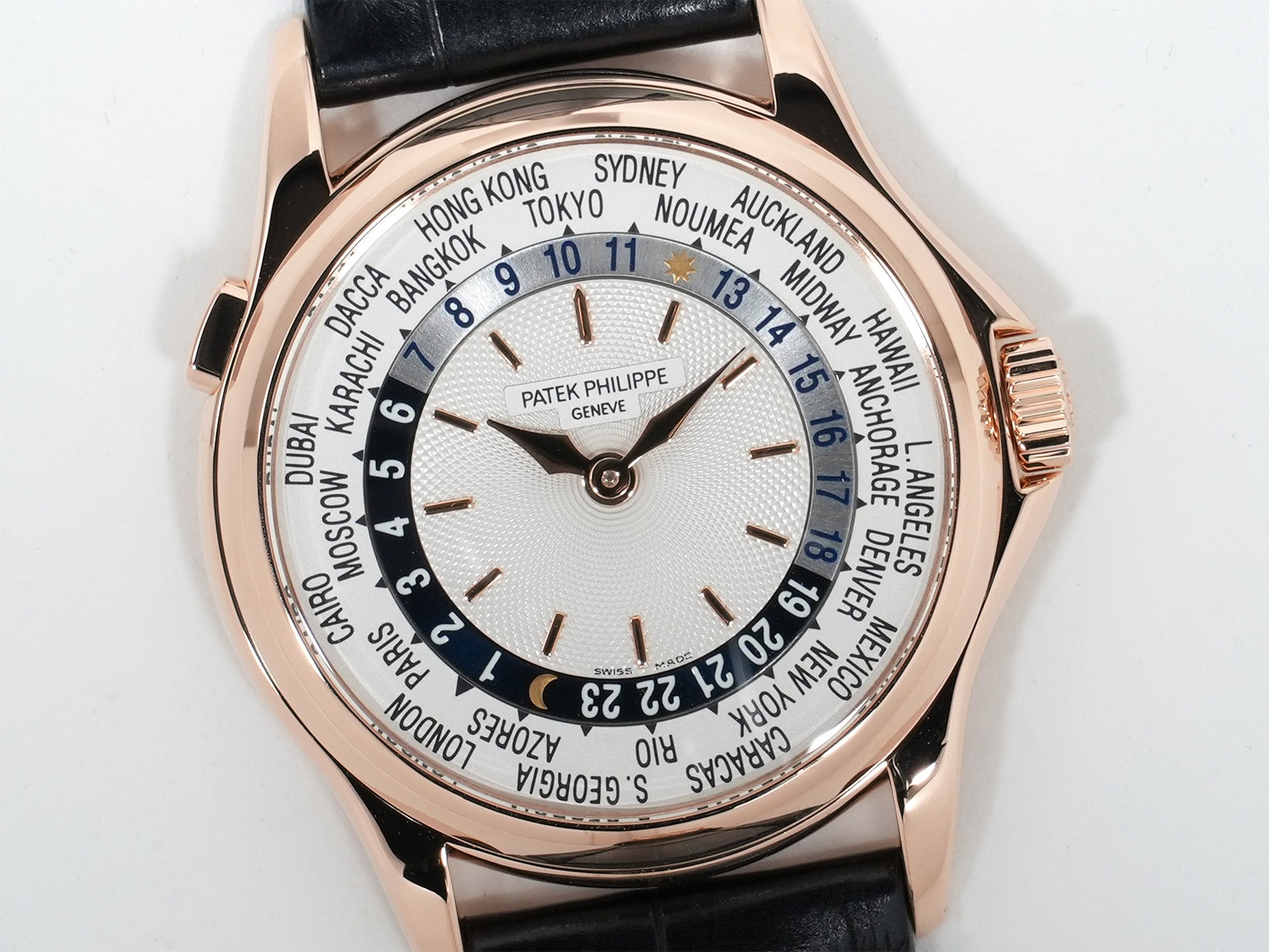Patek Philippe Complications World Time Ref. 5110R-001 Rose Gold with Silver Dial, Excellent Condition ziy8jojw