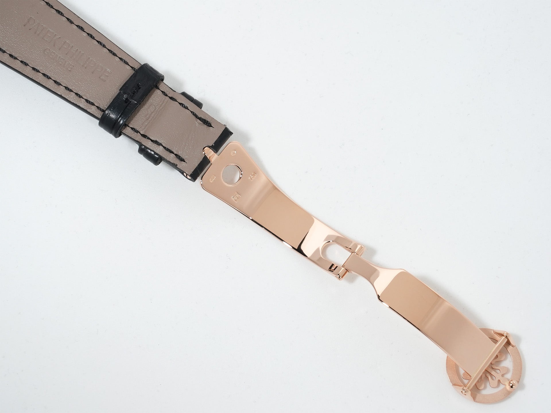 Patek Philippe Complications World Time Ref. 5110R-001 Rose Gold with Silver Dial, Excellent Condition ziy8jojw