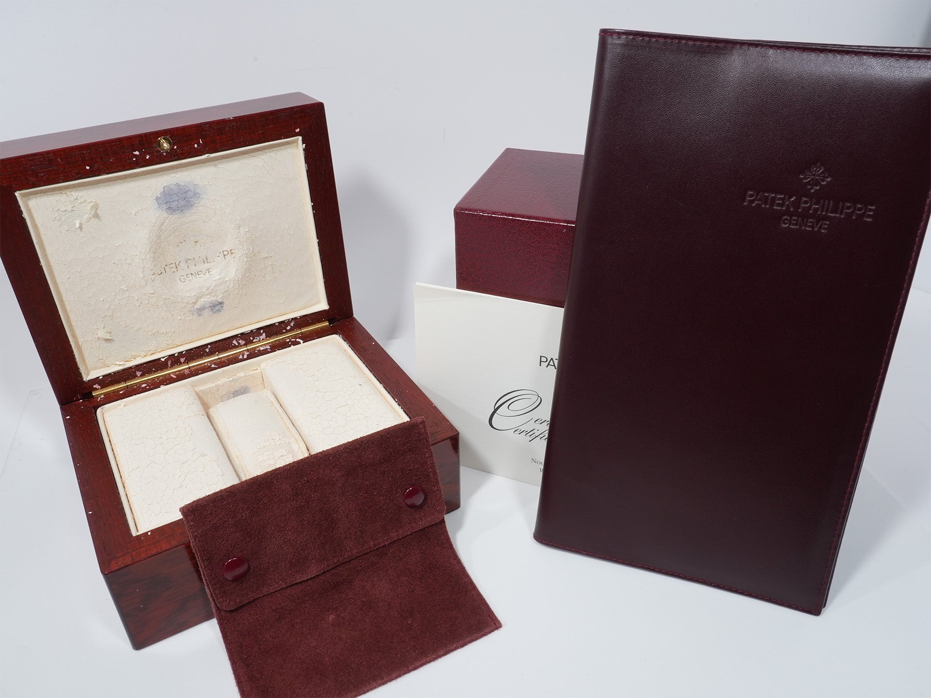 Patek Philippe Complications World Time Ref. 5110R-001 Rose Gold with Silver Dial, Excellent Condition ziy8jojw