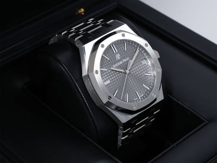 オーデマピゲ ロイヤルオーク Ref.15500ST.OO.1220ST.02 ステンレススチール スレートグレー文字盤 中古 8ejekocf