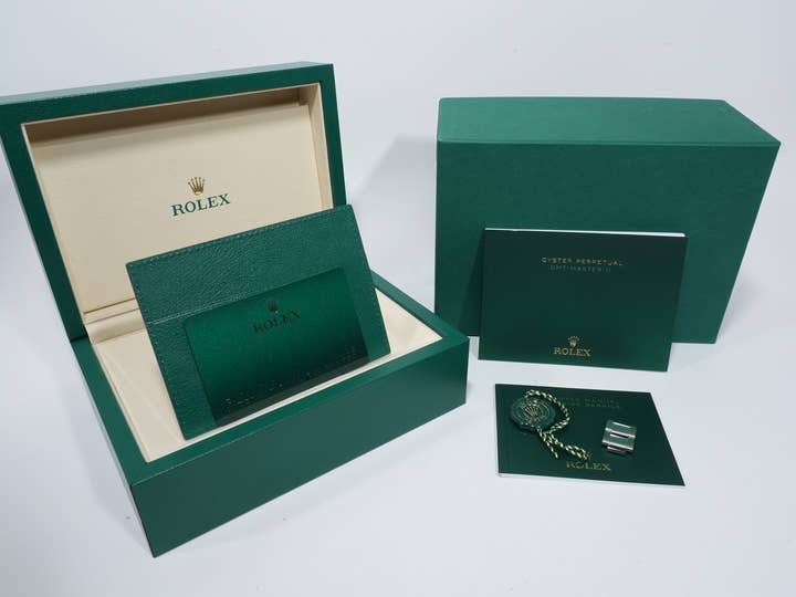 ロレックス GMTマスターII Ref.126710GRNR ステンレススチール ブラック文字盤 オイスターブレスレット 未使用 3yj9j6qb