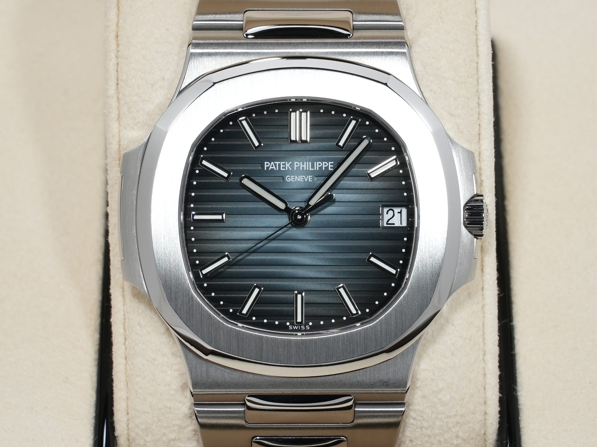 パテックフィリップ ノーチラス Ref.5711/1A-010 ステンレススチール ブルー文字盤 美品 pjpkjtpa