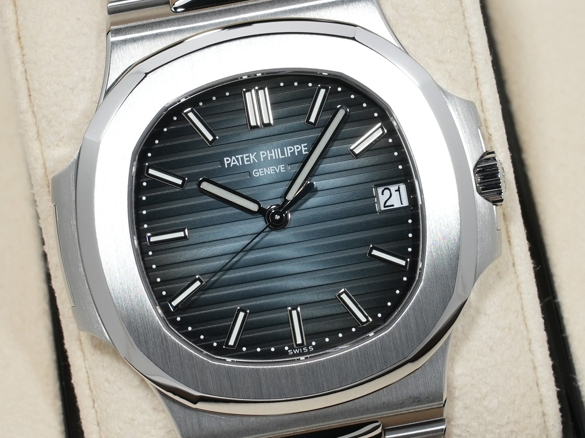 パテックフィリップ ノーチラス Ref.5711/1A-010 ステンレススチール ブルー文字盤 美品 pjpkjtpa