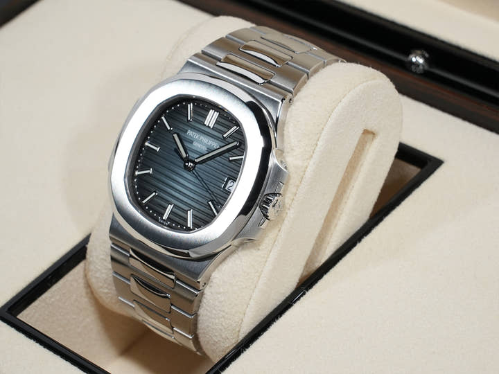 パテックフィリップ ノーチラス Ref.5711/1A-010 ステンレススチール ブルー文字盤 美品 pjpkjtpa