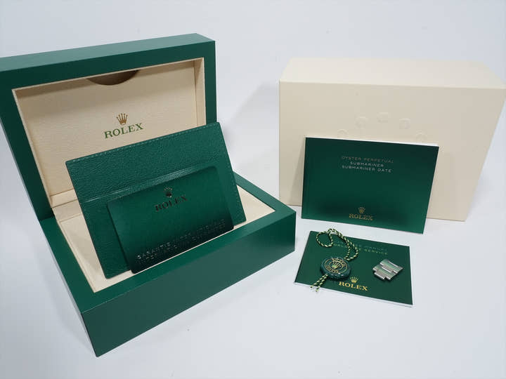 ロレックス サブマリーナー ノンデイト Ref.124060 ステンレススチール ブラック文字盤 中古 wpxd8nah