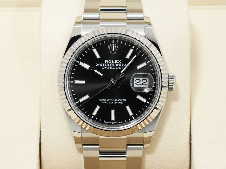 ロレックス デイトジャスト36 Ref.126234 ステンレススチール/ホワイトゴールド ブラック文字盤 オイスターブレスレット 極美品 oa8b8jg6