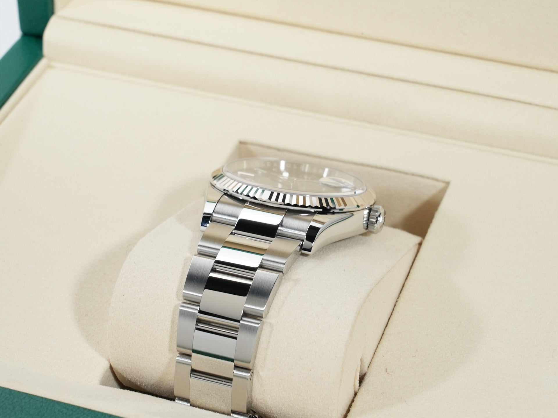 ロレックス デイトジャスト36 Ref.126234 ステンレススチール/ホワイトゴールド ブラック文字盤 オイスターブレスレット 極美品 oa8b8jg6