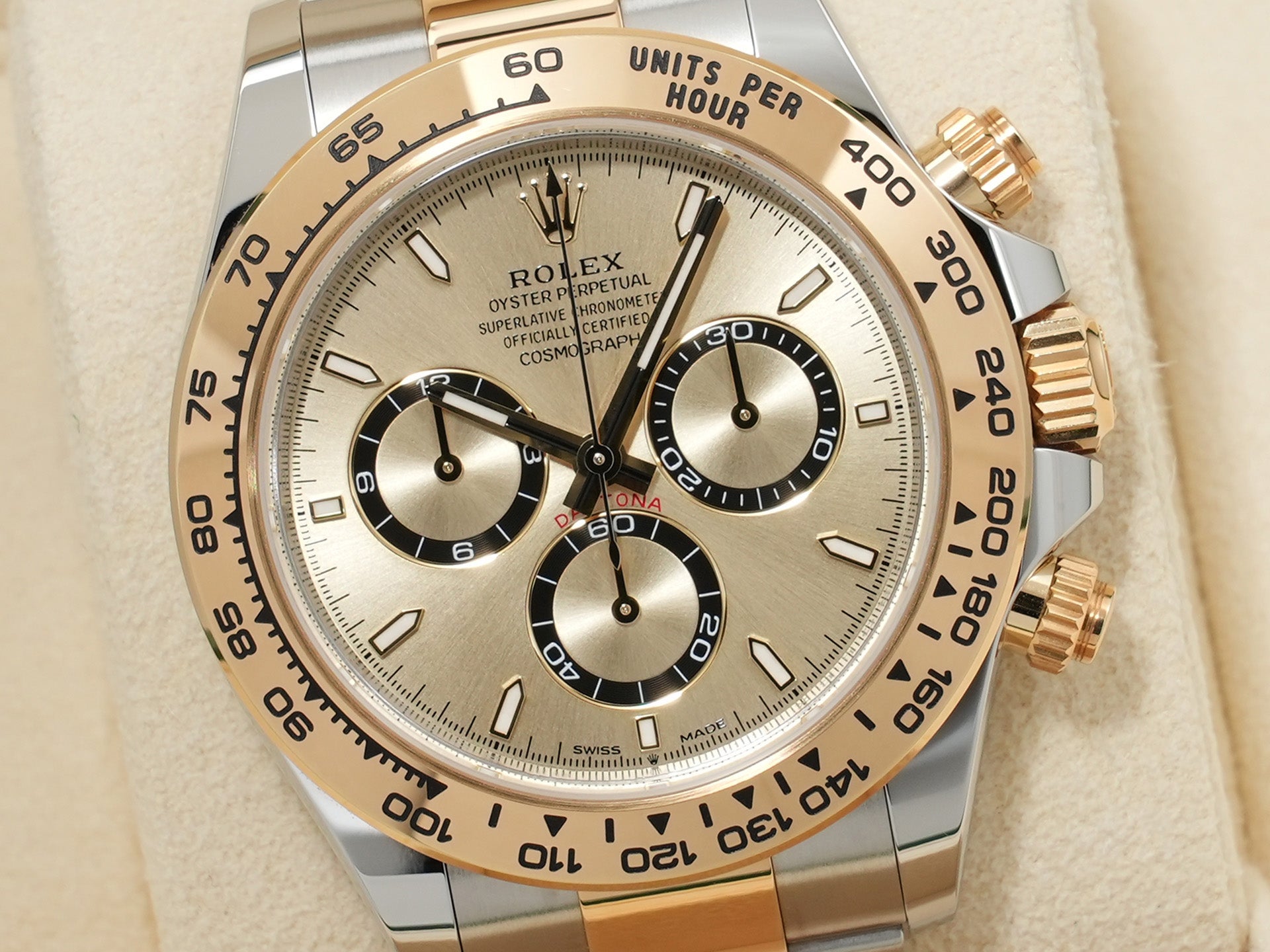 ロレックス デイトナ Ref.126503 ステンレススチール/イエローゴールド ゴールデン文字盤 美中古 a957fanb