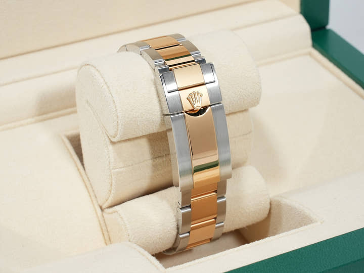 ロレックス デイトナ Ref.126503 ステンレススチール/イエローゴールド ゴールデン文字盤 美中古 a957fanb