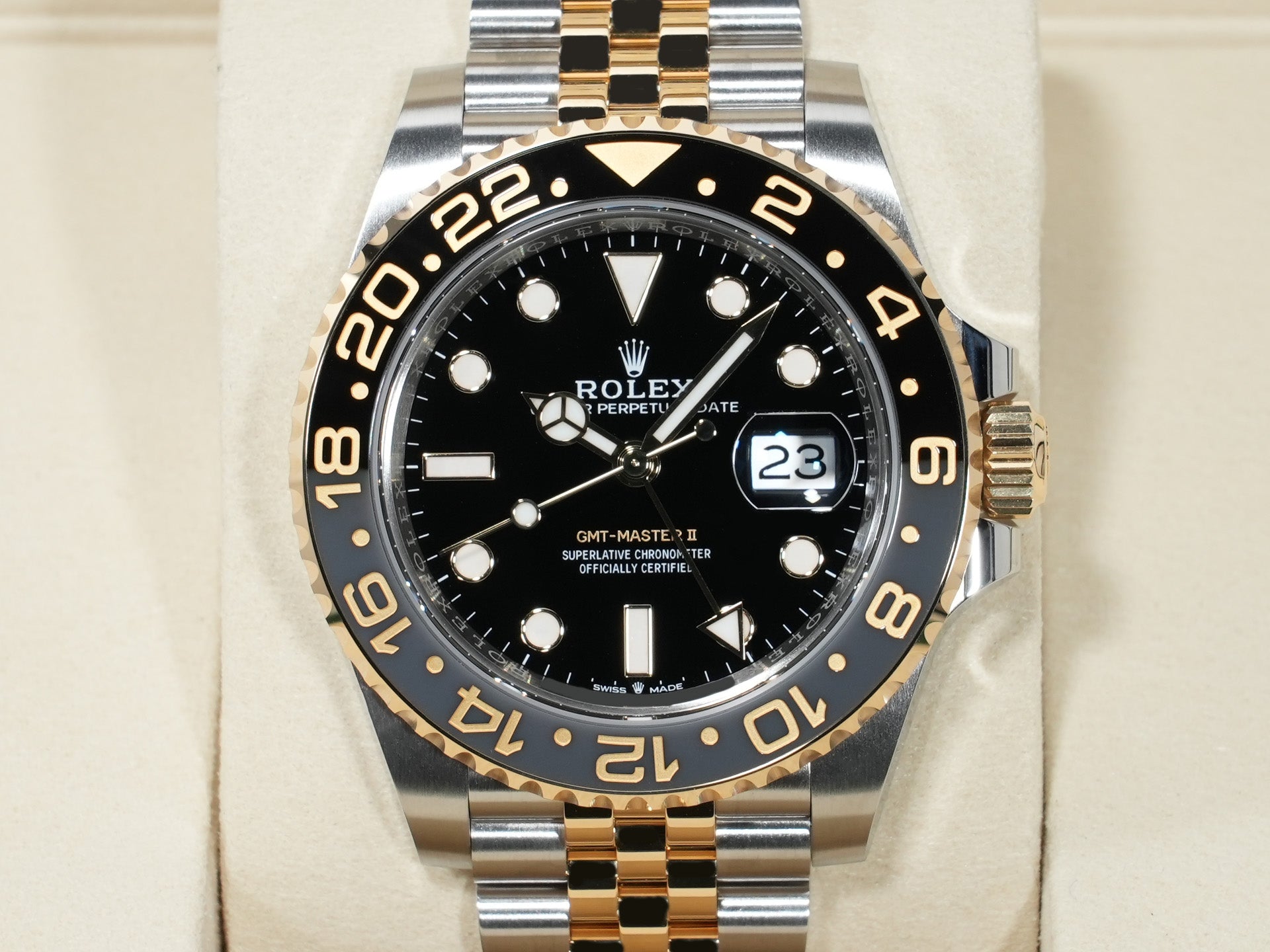 ロレックス GMTマスターII Ref.126713GRNR ステンレススチール/イエローゴールド ブラック文字盤 ジュビリーブレスレット 未使用 m78etxj4