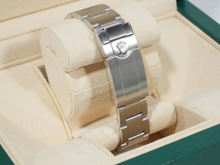 ロレックス エクスプローラーI 鏡面ブラックアウト Ref.214270 ステンレススチール ブラック文字盤 オイスターブレスレット 美品 immc2wbp