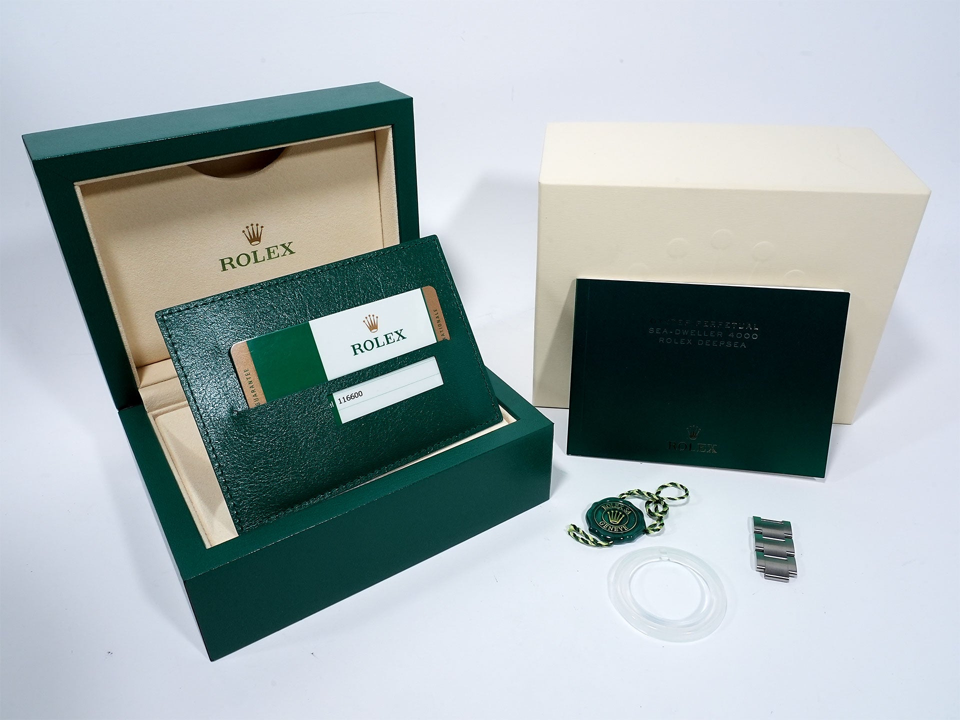 ロレックス シードゥエラー 4000 Ref.116600 ステンレススチール ブラック文字盤 中古 9rewniug