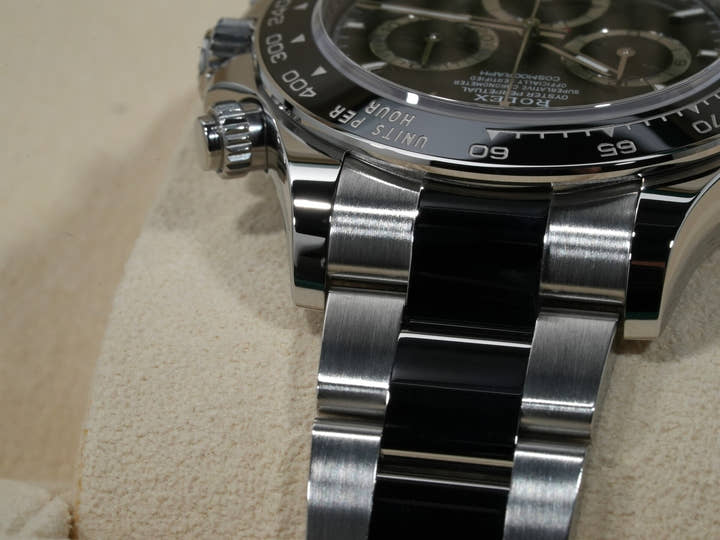 ロレックス デイトナ Ref.126500LN ステンレススチール ブラック文字盤 未使用 fk55ttvm