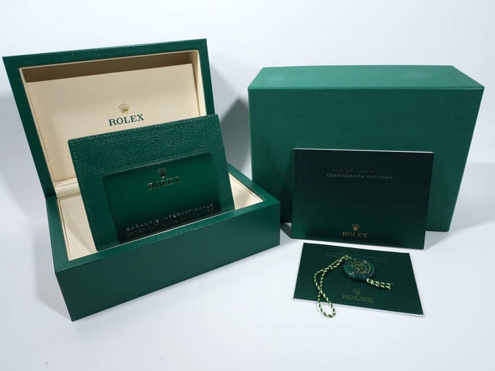 ロレックス デイトナ Ref.126500LN ステンレススチール ブラック文字盤 未使用 fk55ttvm