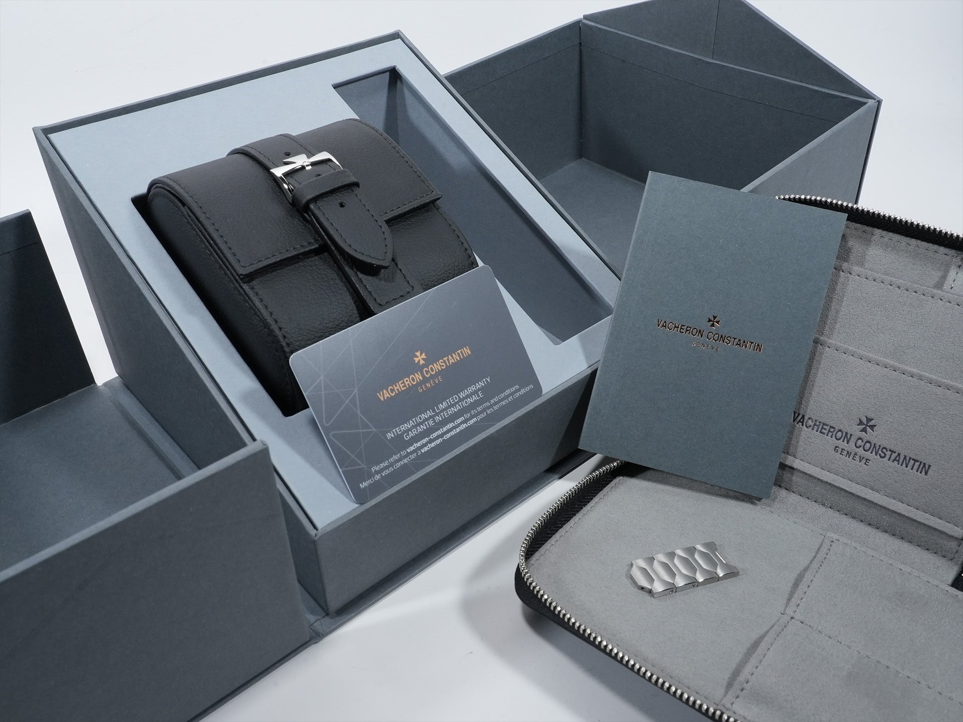 ヴァシュロンコンスタンタン ヒストリーク 222 Ref.4200H/222A-B934 ステンレススチール ブルー文字盤 未使用 9wrih63r