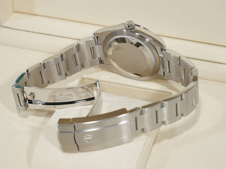 ロレックス オイスターパーペチュアル34 Ref.124200 ステンレススチール ラベンダー文字盤 未使用 xzxifv8s