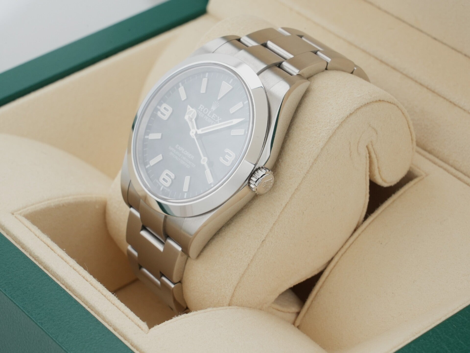 ロレックス エクスプローラーI Ref.214270 ステンレススチール ブラック文字盤 オイスターブレスレット 中古 h3o2vbiz