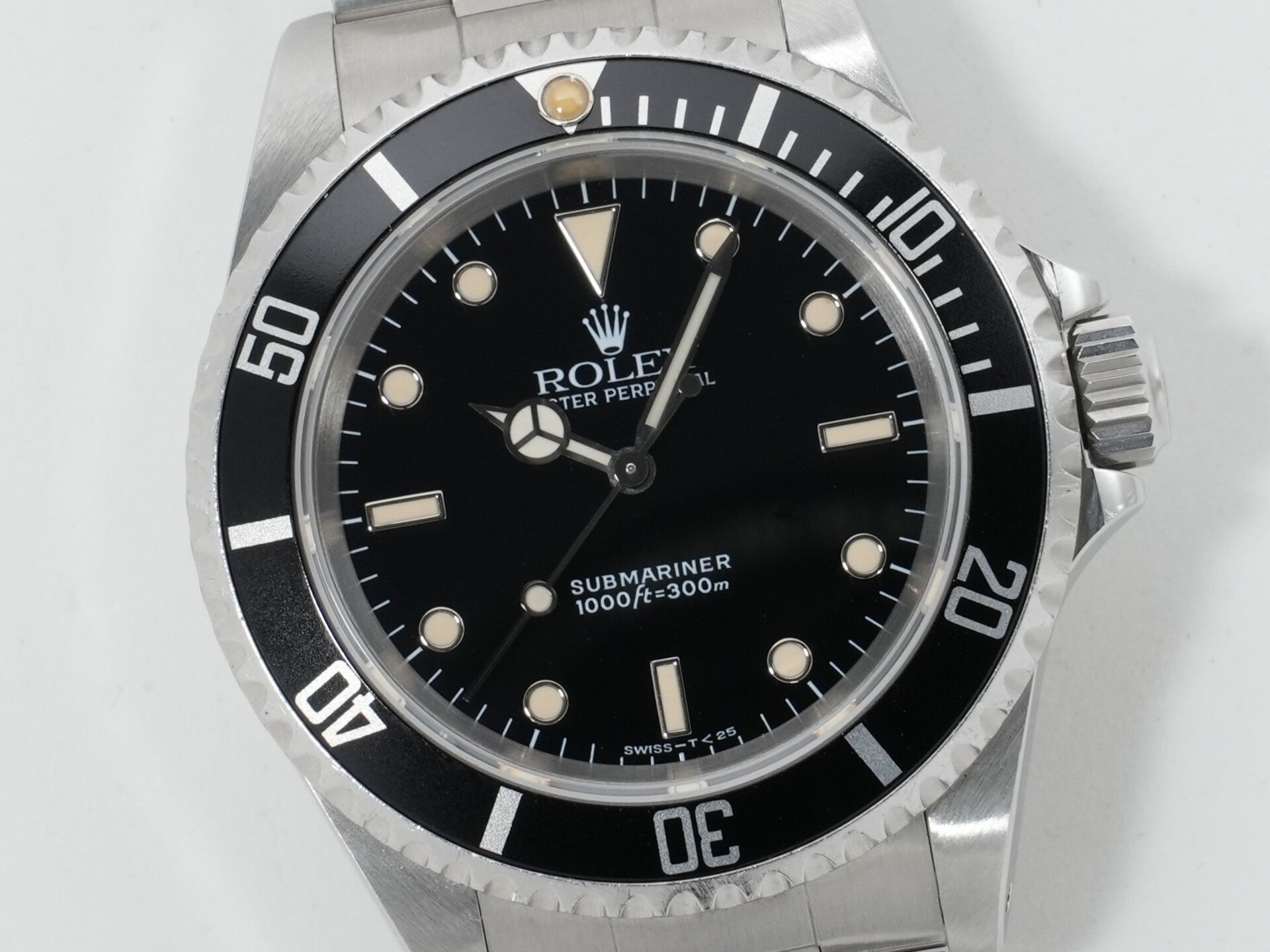 Rolex Submariner No Date Ref. 14060 Stainless Steel Black Dial Pre-owned 2y37bjr2