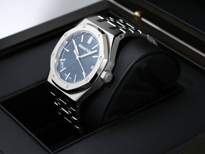 オーデマピゲ ロイヤルオーク Ref.15550ST.OO.1356ST.06 ステンレススチール ナイトブルー文字盤 美品 rvycczv9