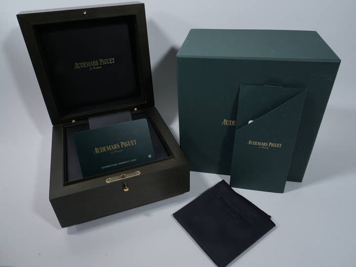 オーデマピゲ ロイヤルオーク Ref.15550ST.OO.1356ST.06 ステンレススチール ナイトブルー文字盤 美品 rvycczv9