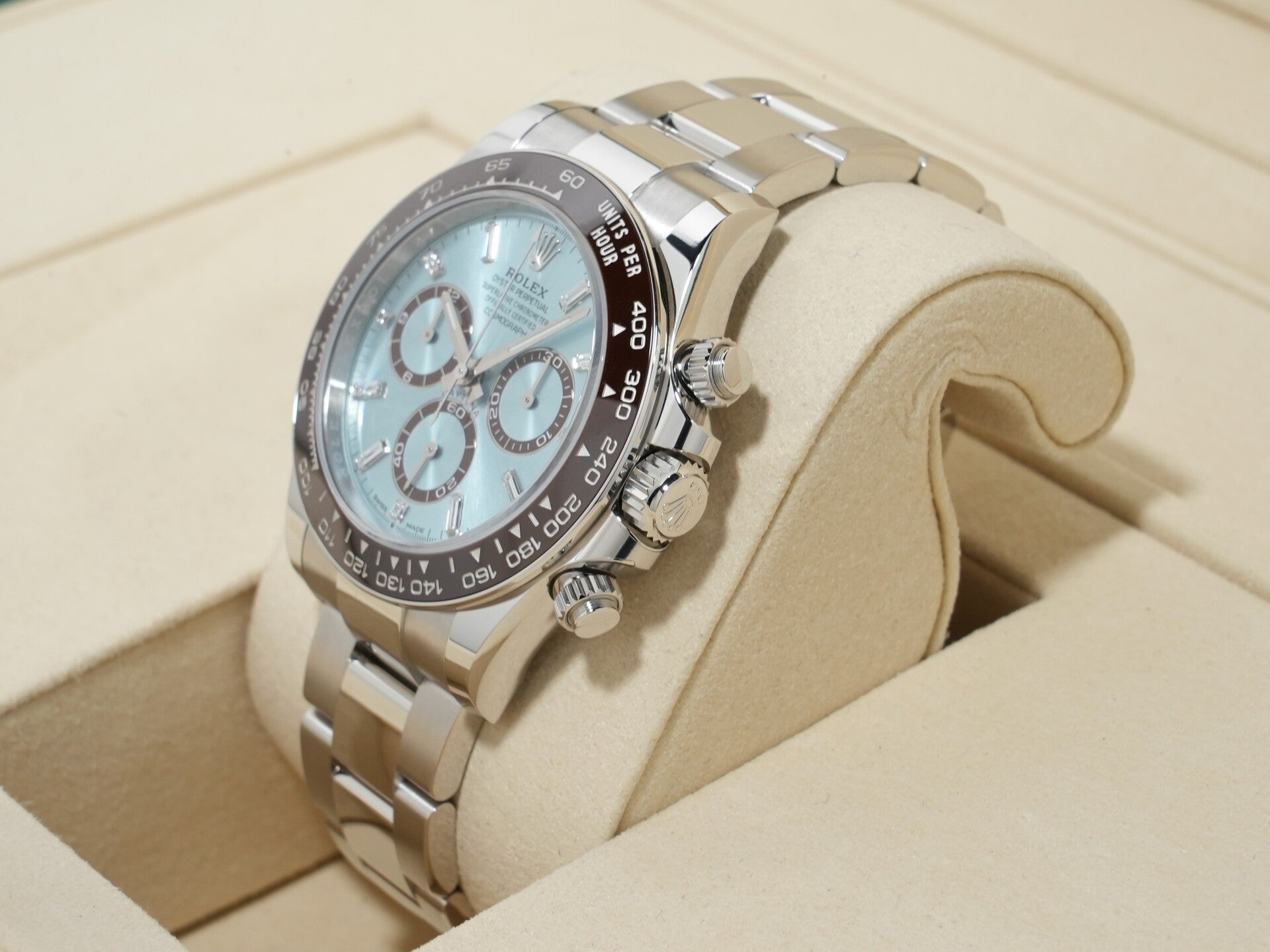 ロレックス デイトナ Ref.126506A プラチナ アイスブルーx11Pダイヤ文字盤 未使用 8cyzckch