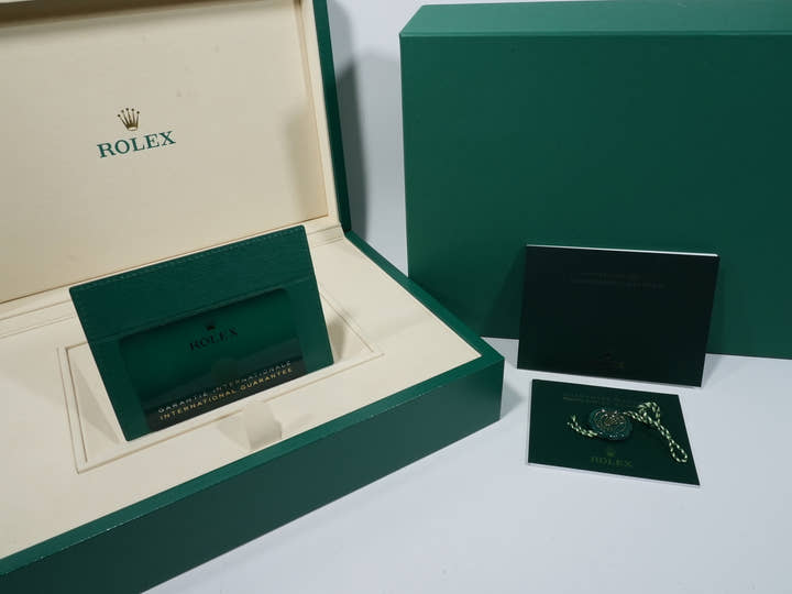 ロレックス デイトナ Ref.126506A プラチナ アイスブルーx11Pダイヤ文字盤 未使用 8cyzckch