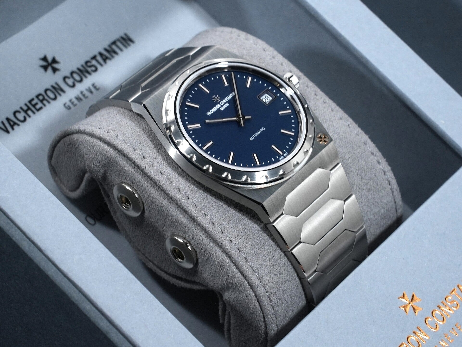 ヴァシュロンコンスタンタン ヒストリーク 222 Ref.4200H/222A-B934 ステンレススチール ブルー文字盤 未使用 54zyhyxh