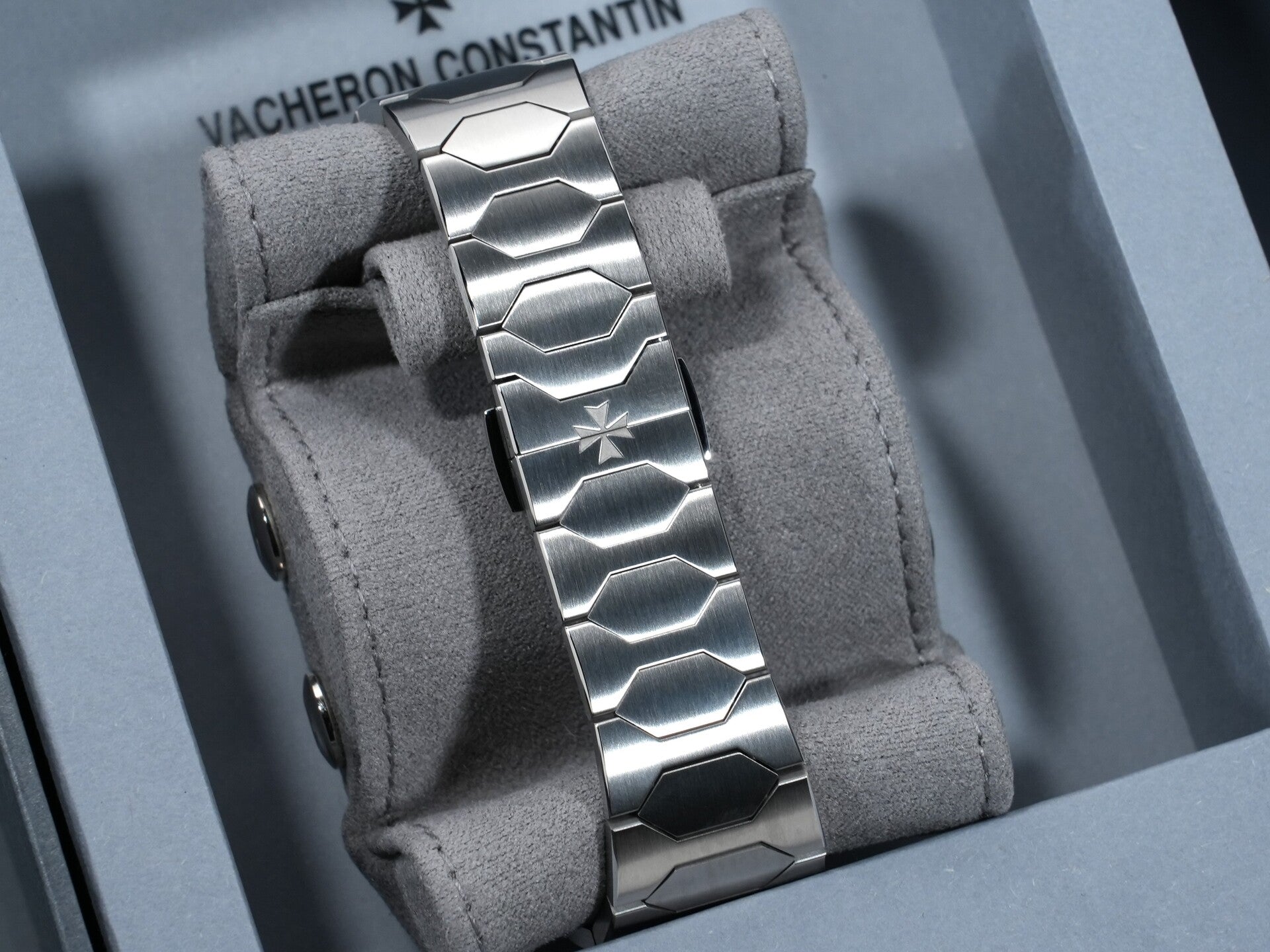 ヴァシュロンコンスタンタン ヒストリーク 222 Ref.4200H/222A-B934 ステンレススチール ブルー文字盤 未使用 54zyhyxh