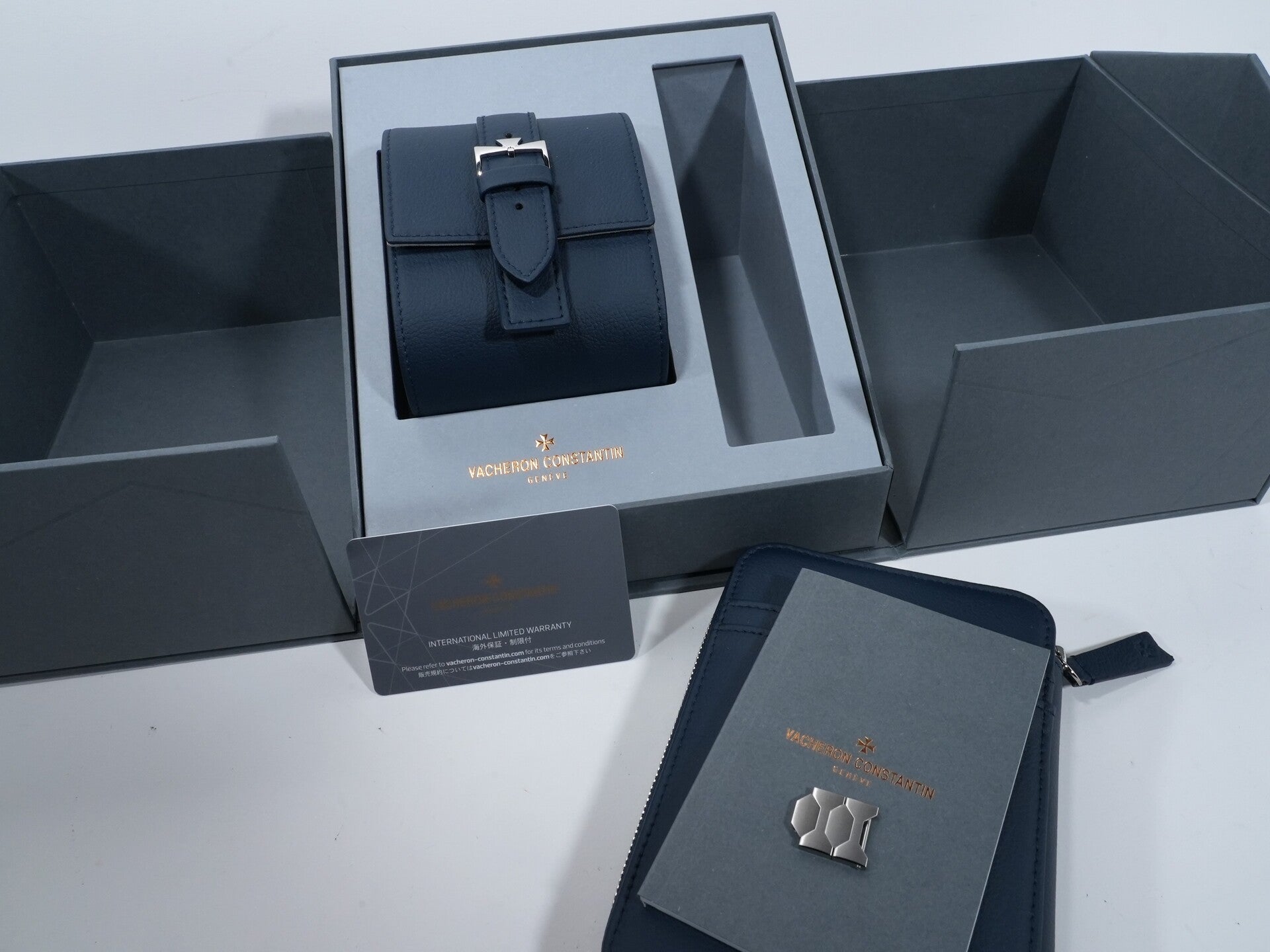 ヴァシュロンコンスタンタン ヒストリーク 222 Ref.4200H/222A-B934 ステンレススチール ブルー文字盤 未使用 54zyhyxh