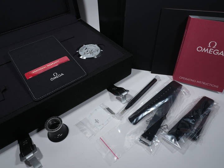 オメガ スピードマスター キャリバー321 クロノグラフ 39.7MM Ref.311.30.40.30.01.001 ステンレススチール ブラック文字盤 未使用 uyhwk82w